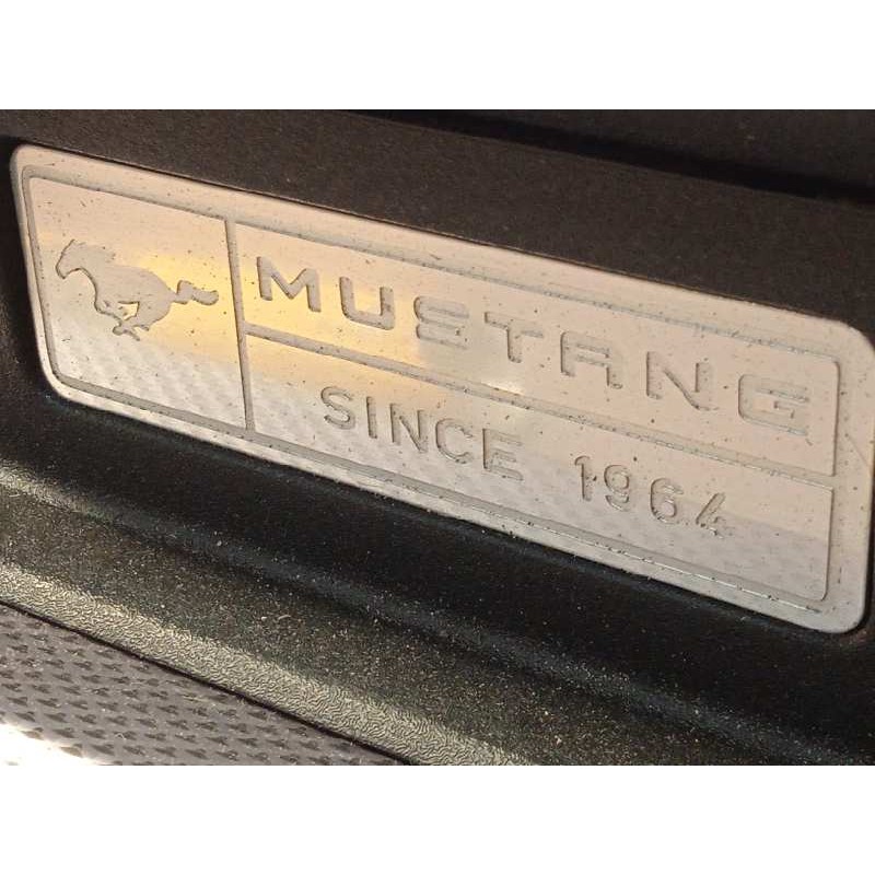 Recambio de salpicadero para ford mustang basis referencia OEM IAM FR3Z6304320AA  
