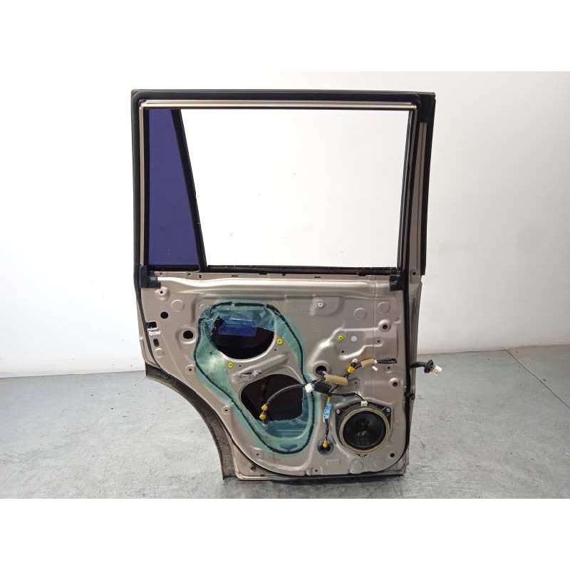Recambio de puerta trasera izquierda para toyota land cruiser (j12) 3.0 d-4d gx referencia OEM IAM 6700460260  