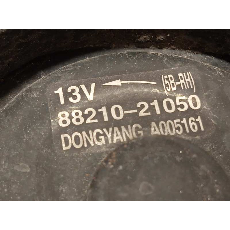 Recambio de electroventilador para ssangyong rodius 2.7 turbodiesel cat referencia OEM IAM 8821021050  