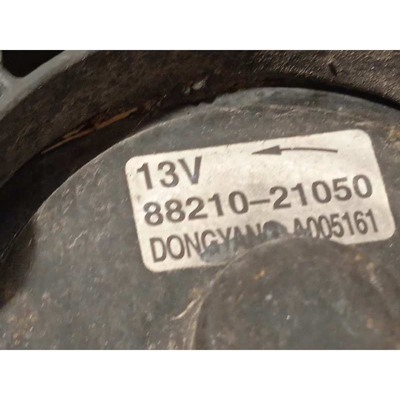 Recambio de electroventilador para ssangyong rodius 2.7 turbodiesel cat referencia OEM IAM 8821021050  