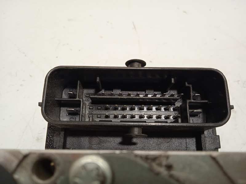 Recambio de abs para dacia duster laureate 4x2 referencia OEM IAM 8200846463 0265800903 0265232384