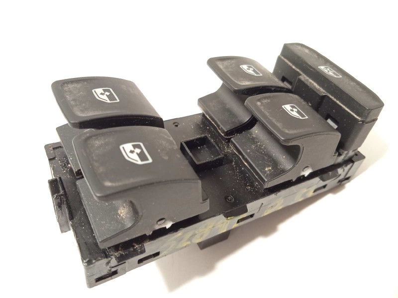 Recambio de mando elevalunas delantero izquierdo para volkswagen t-roc 1.0 tsi referencia OEM IAM 5G0959857D  5G0959857DWHS