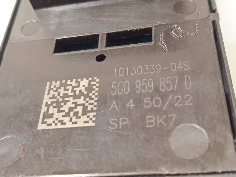 Recambio de mando elevalunas delantero izquierdo para volkswagen t-roc 1.0 tsi referencia OEM IAM 5G0959857D  5G0959857DWHS