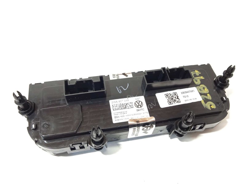 Recambio de mando climatizador para volkswagen t-roc 1.0 tsi referencia OEM IAM 2GA907044  2GA907044XBT