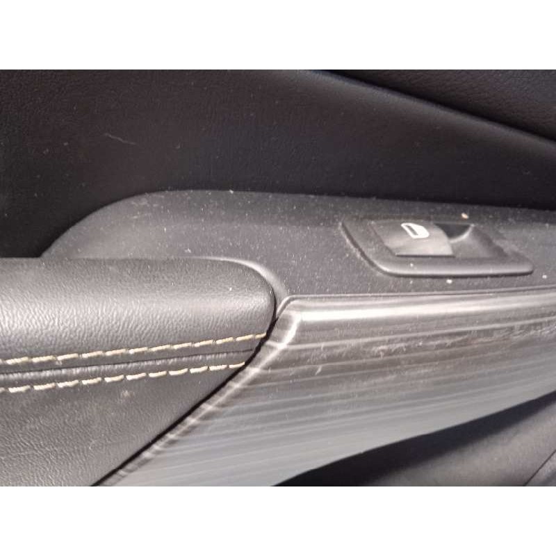 Recambio de puerta trasera izquierda para jeep cherokee limited 4wd referencia OEM IAM 68640465AA  68258507AC