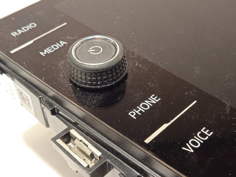 Recambio de pantalla multifuncion para volkswagen t-roc 1.0 tsi referencia OEM IAM 5NN919605B  