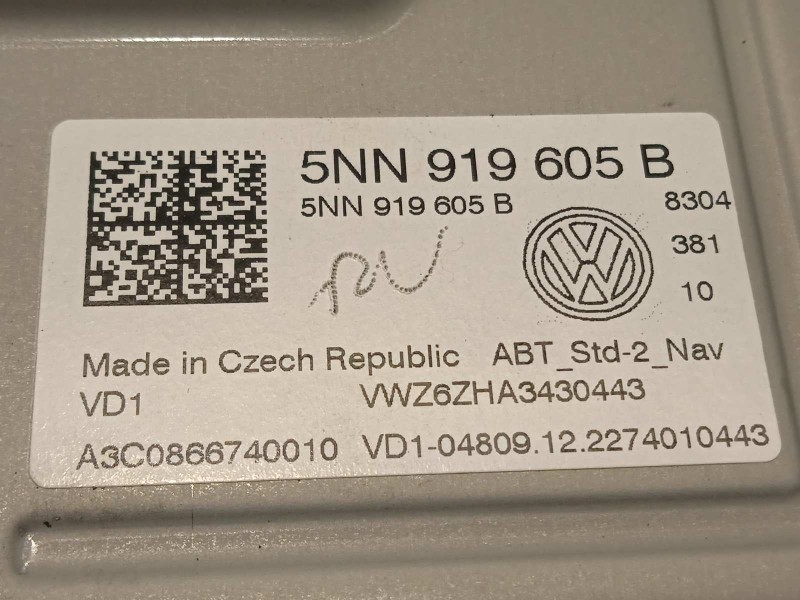 Recambio de pantalla multifuncion para volkswagen t-roc 1.0 tsi referencia OEM IAM 5NN919605B  