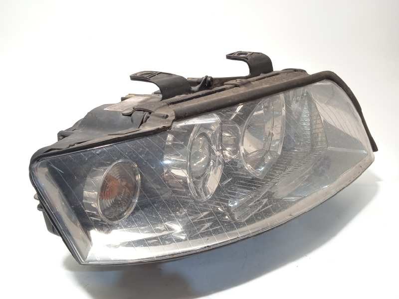 Recambio de faro derecho para audi a4 berlina (8e) 1.9 tdi (96kw) referencia OEM IAM 8E0941004F  8E0941030C