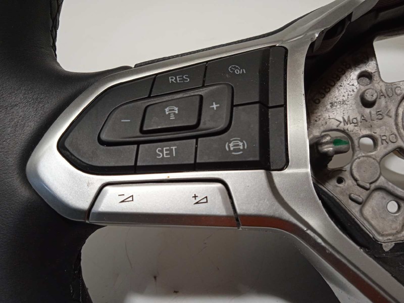 Recambio de volante para volkswagen t-roc 1.0 tsi referencia OEM IAM 2G0419089B  2G0419089BVDH