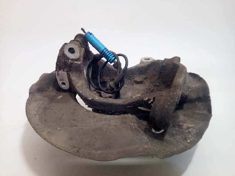 Recambio de mangueta delantera derecha para bmw serie 5 berlina (e60) 530d referencia OEM IAM 31216760954  31226765601