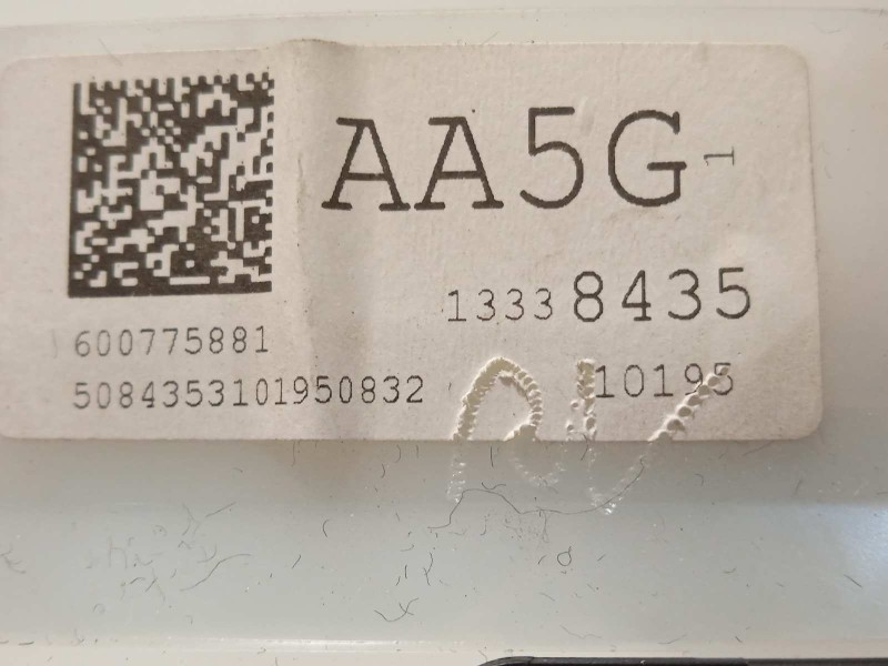 Recambio de cuadro instrumentos para opel astra j lim. sport referencia OEM IAM 13338435  600775881