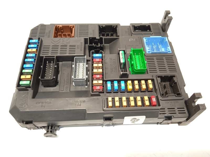 Recambio de caja reles / fusibles para peugeot 208 1.6 blue-hdi fap referencia OEM IAM 9819849680  1631852680