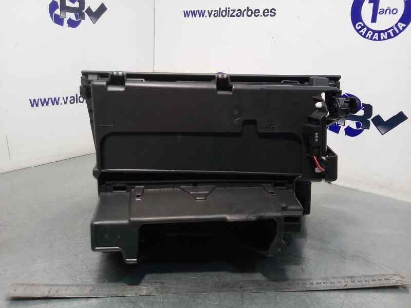 Recambio de guantera para seat leon st (5f8) 2.0 tdi referencia OEM IAM 5F1857095  