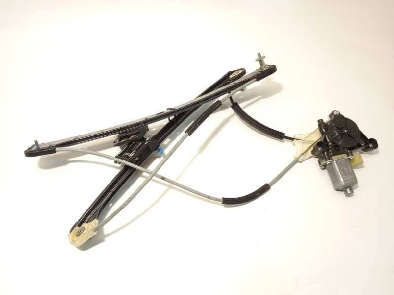 Recambio de elevalunas delantero derecho para audi a3 sportback (8va) ambiente referencia OEM IAM 8V4837462  5Q0959801B