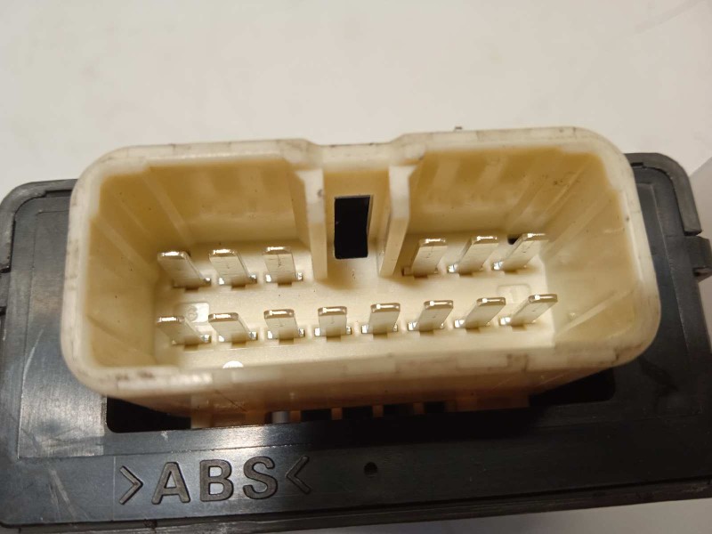 Recambio de rele para lexus nx 300h 4wd referencia OEM IAM 8597042010  0515004280