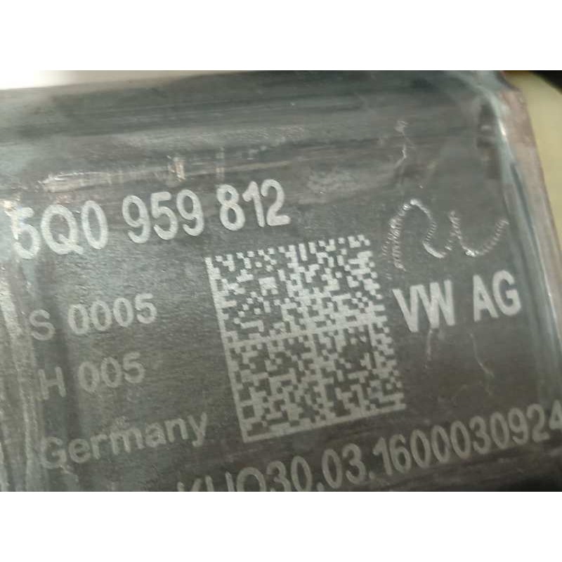Recambio de elevalunas trasero derecho para audi a3 sportback (8va) ambiente referencia OEM IAM 8V4839462  5Q0959812