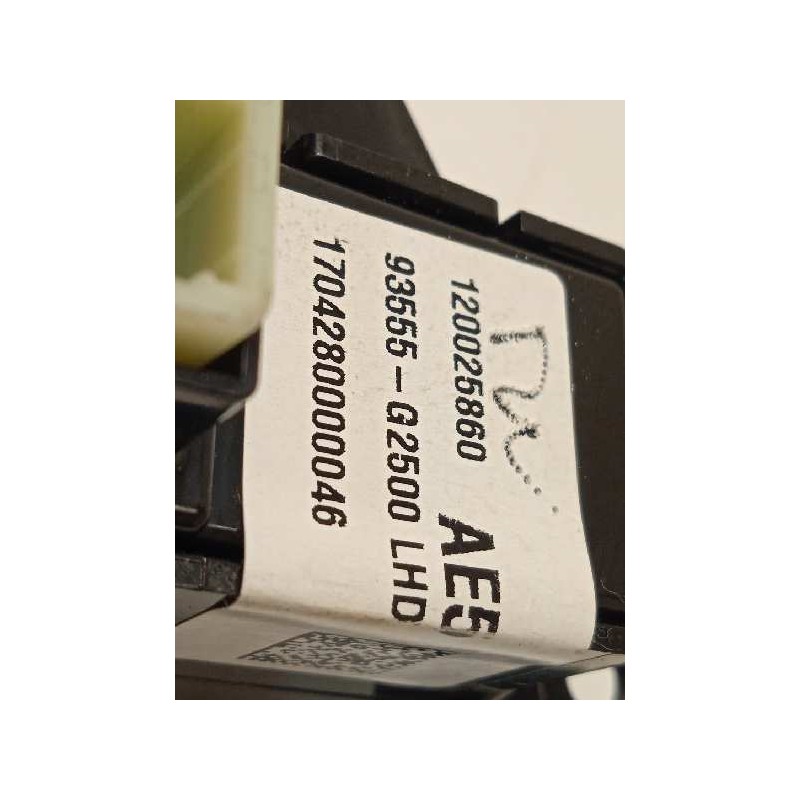 Recambio de mando multifuncion para hyundai ioniq hybrid referencia OEM IAM 93555G2500  93555G25004X