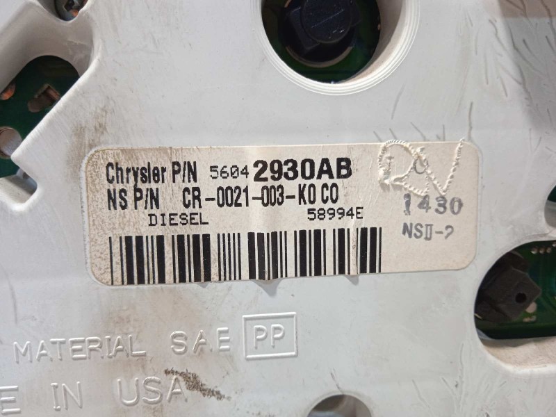 Recambio de cuadro instrumentos para jeep gr.cherokee (wj/wg) 3.1 td limited referencia OEM IAM 56042930AB  