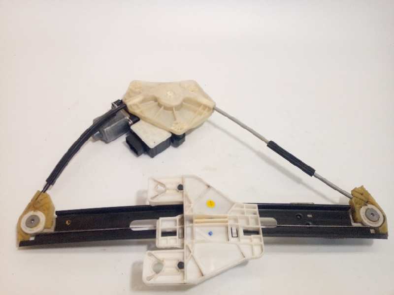 Recambio de elevalunas trasero derecho para seat leon (5f1) style referencia OEM IAM 5Q0959812A  5F9839462C