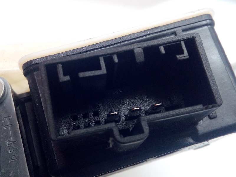 Recambio de elevalunas trasero derecho para seat leon (5f1) style referencia OEM IAM 5Q0959812A  5F9839462C