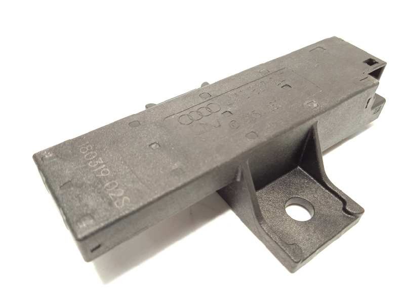 Recambio de antena para audi a8 (4n2/4n8) 50 tdi quattro referencia OEM IAM 4M0907247  