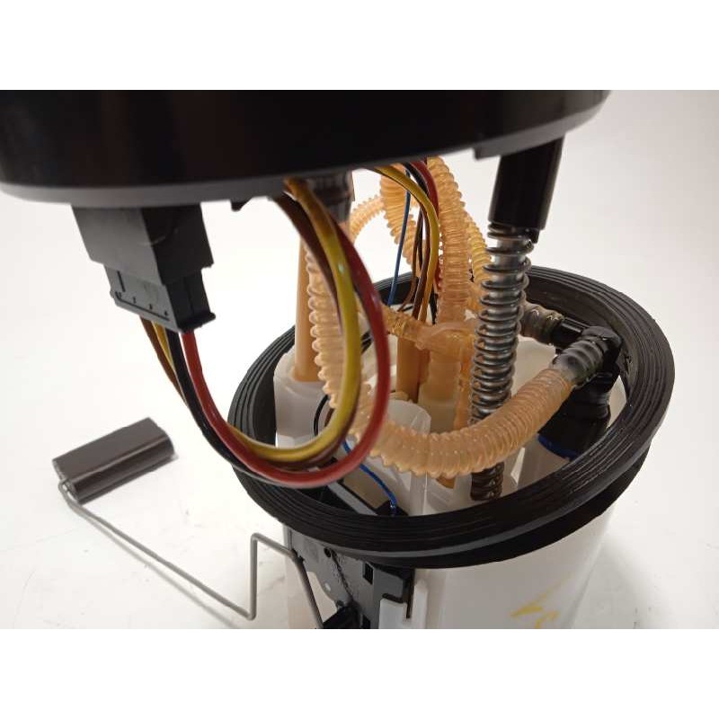 Recambio de bomba combustible para audi a3 sportback (8va) ambiente referencia OEM IAM 5Q0919050AD  A2C94146500