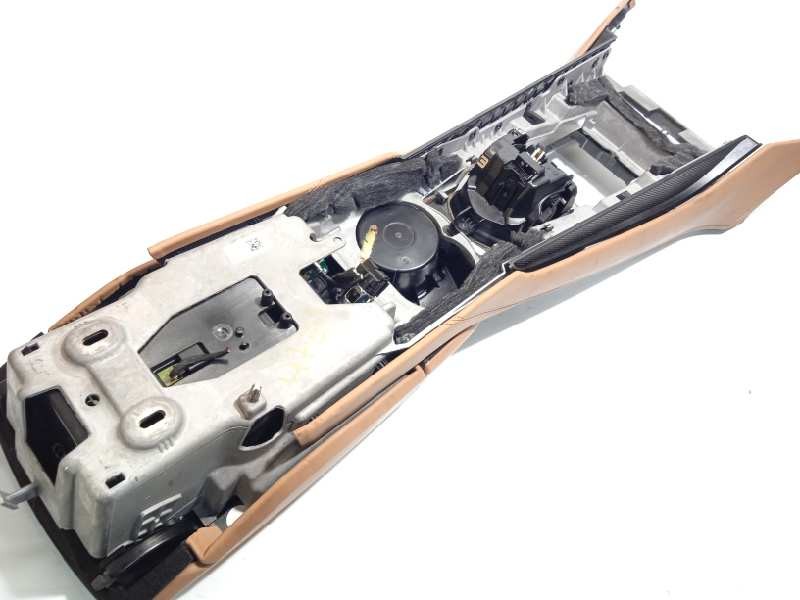 Recambio de consola central para porsche panamera 4 s referencia OEM IAM 97055311101  97055335100