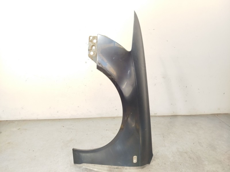 ALETA DELANTERA IZQUIERDA 4F0821103A 