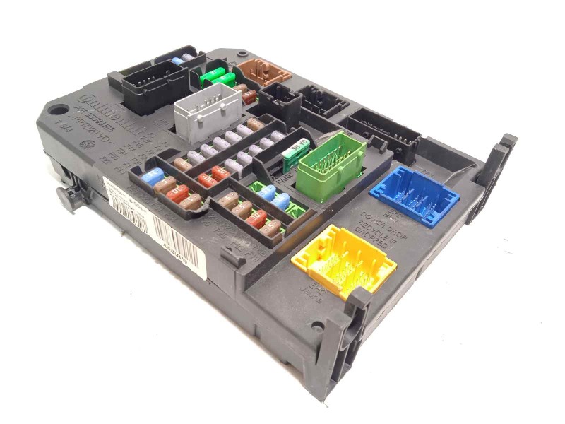 Recambio de caja reles / fusibles para peugeot 508 sw active referencia OEM IAM 9806687980  