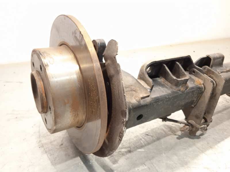 Recambio de puente trasero para renault master kasten 2.3 diesel dci cat referencia OEM IAM 8200879909  