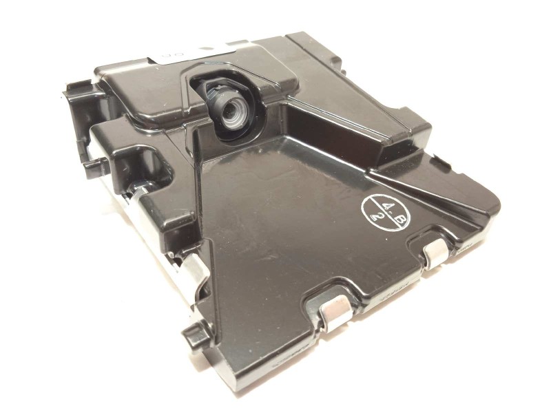 Recambio de modulo electronico para lexus nx 300h 4wd referencia OEM IAM 8646C78010  