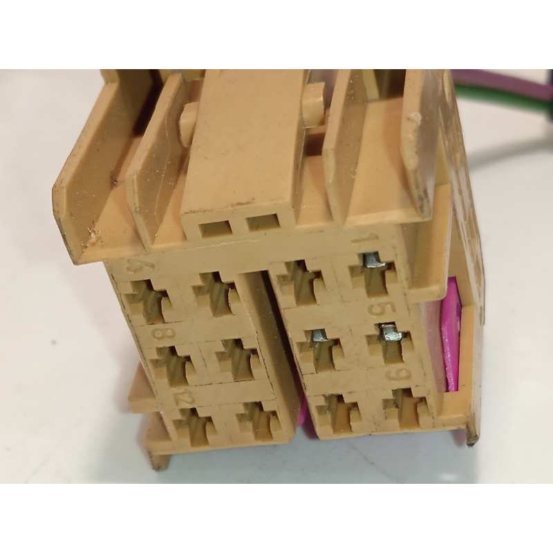 Recambio de retrovisor derecho para seat ibiza (6l1) sport referencia OEM IAM 6L1857508AA  6L1857508AA9B9