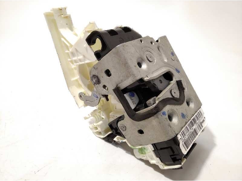 Recambio de cerradura puerta delantera izquierda para jeep compass ii longitude 4x2 referencia OEM IAM P68211097AC  68211097AC