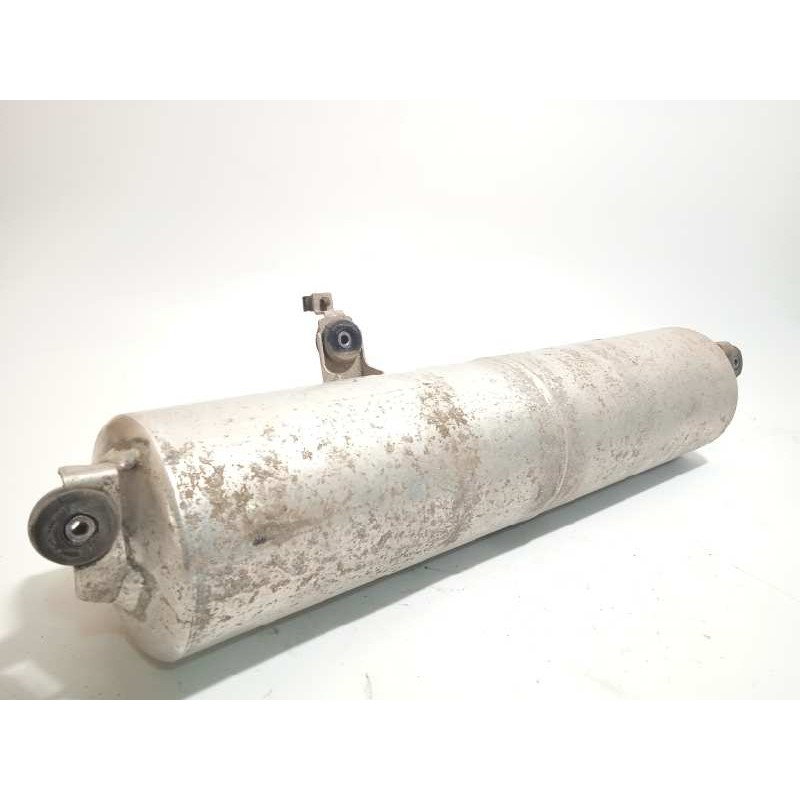 Recambio de acumulador suspension neumatica para porsche panamera 4 s referencia OEM IAM 97035815503  