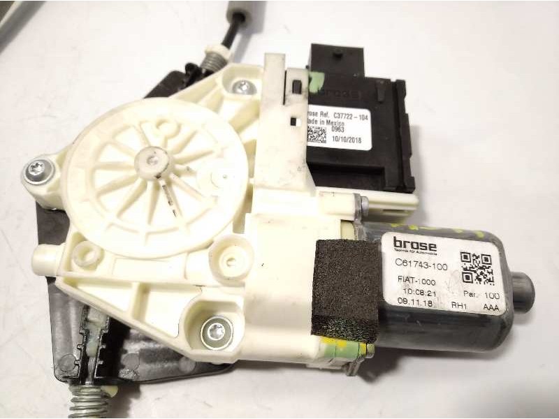 Recambio de elevalunas delantero derecho para jeep compass ii longitude 4x2 referencia OEM IAM 0130822875 68292082AA C61743100