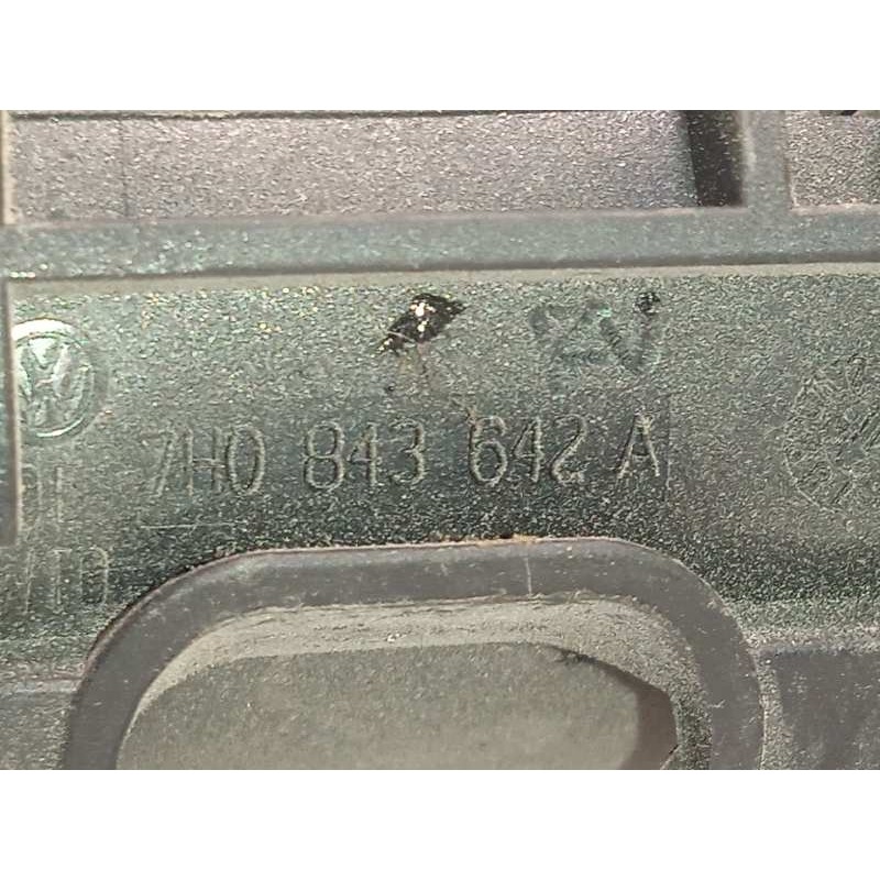 Recambio de maneta interior lateral derecha para volkswagen caddy ka/kb (2k) life referencia OEM IAM 7H0843642A  