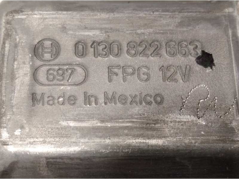 Recambio de elevalunas trasero izquierdo para jeep compass ii longitude 4x2 referencia OEM IAM 0130822663  68292133AA