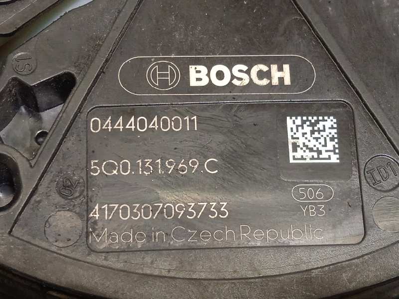 Recambio de deposito aditivo fap adblue para audi q3 (8ug) attraction referencia OEM IAM 5N0131877D  5Q0131969C