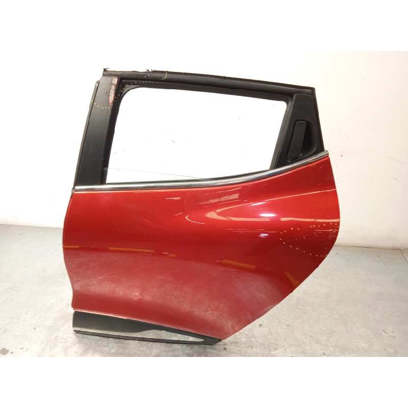 Recambio de puerta trasera izquierda para renault clio iv 1.5 dci diesel fap referencia OEM IAM 821016892R  