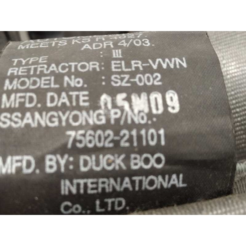 Recambio de cinturon seguridad trasero derecho para ssangyong rodius 2.7 turbodiesel cat referencia OEM IAM 7560221101  