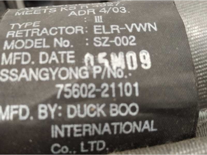 Recambio de cinturon seguridad trasero derecho para ssangyong rodius 2.7 turbodiesel cat referencia OEM IAM 7560221101  