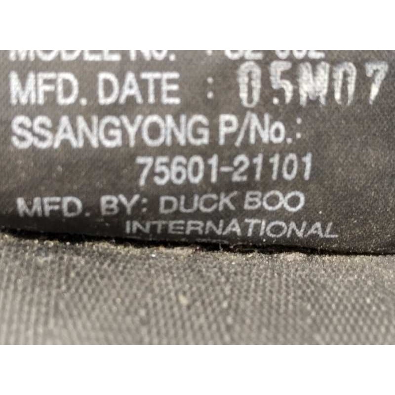 Recambio de cinturon seguridad trasero izquierdo para ssangyong rodius 2.7 turbodiesel cat referencia OEM IAM 7560121101  