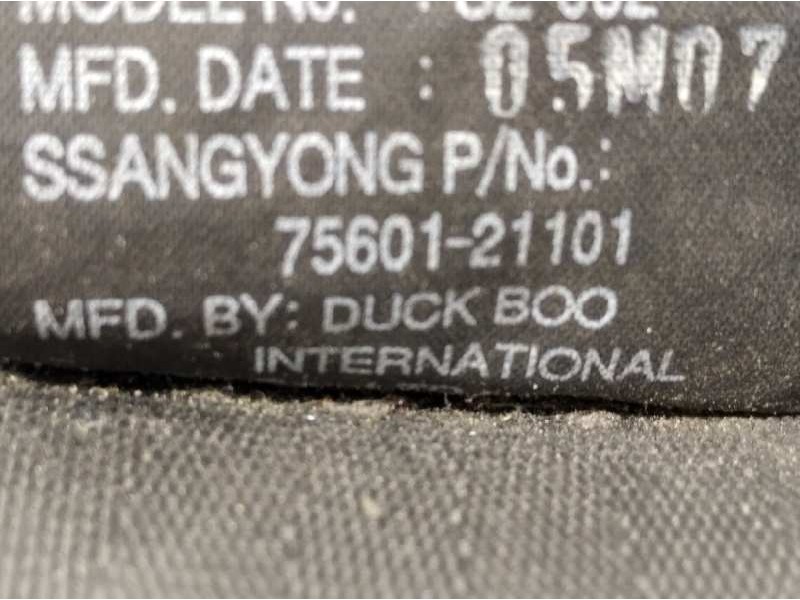 Recambio de cinturon seguridad trasero izquierdo para ssangyong rodius 2.7 turbodiesel cat referencia OEM IAM 7560121101  