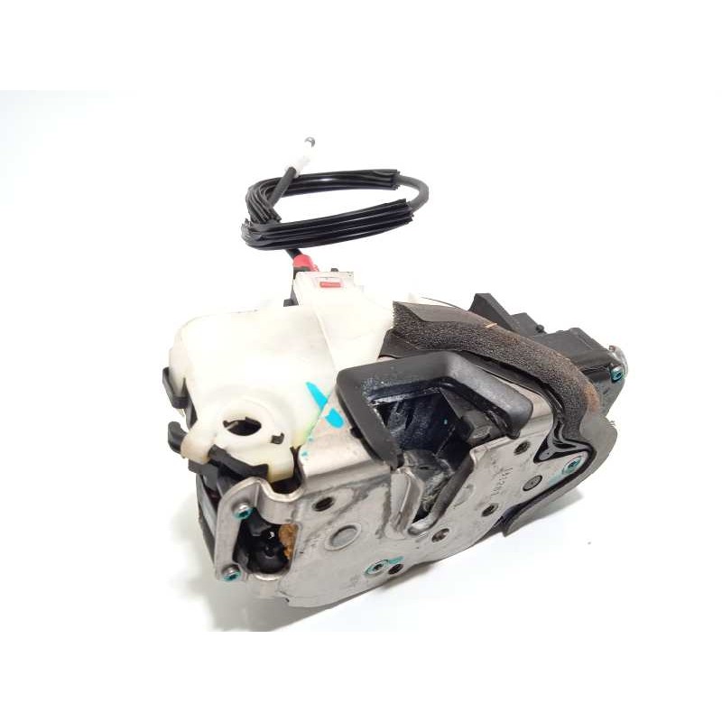 Recambio de cerradura puerta delantera derecha para chevrolet orlando 2.0 diesel cat referencia OEM IAM 13503802  