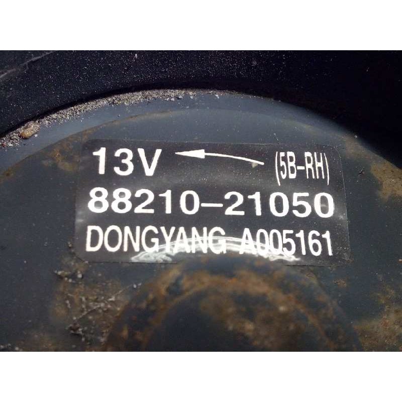 Recambio de electroventilador para ssangyong rodius 2.7 turbodiesel cat referencia OEM IAM 8821021050  