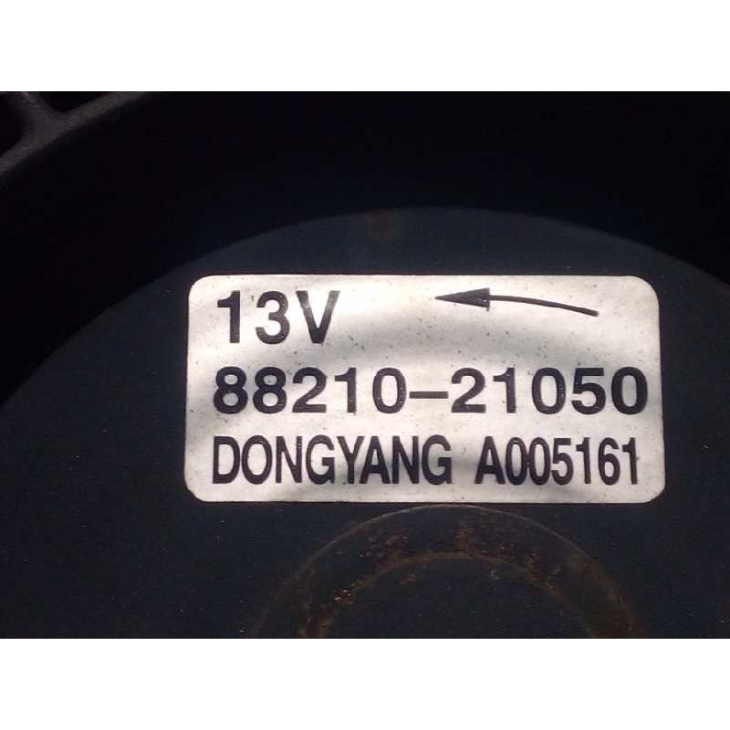 Recambio de electroventilador para ssangyong rodius 2.7 turbodiesel cat referencia OEM IAM 8821021050  