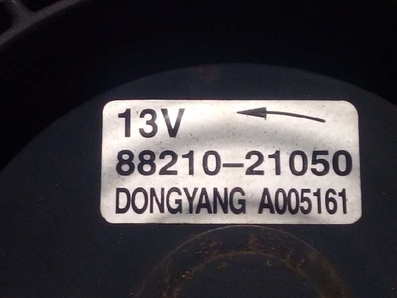 Recambio de electroventilador para ssangyong rodius 2.7 turbodiesel cat referencia OEM IAM 8821021050  