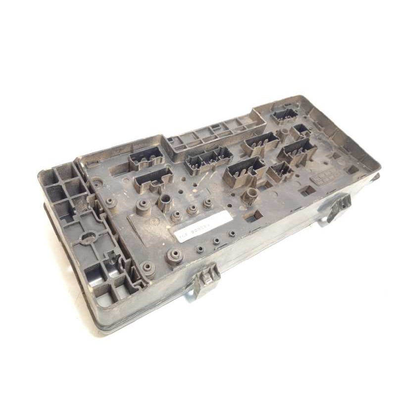 Recambio de caja reles / fusibles para land rover discovery (lt) 2.5 turbodiesel referencia OEM IAM YQE000300  