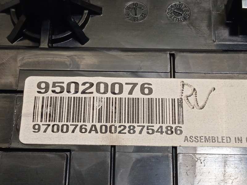 Recambio de mando multifuncion para chevrolet orlando 2.0 diesel cat referencia OEM IAM 95020076  