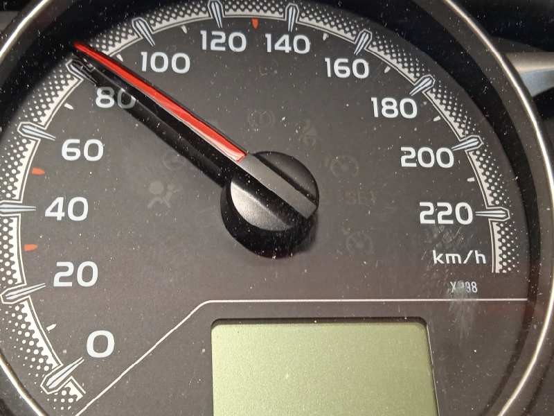 Recambio de cuadro instrumentos para toyota yaris active referencia OEM IAM 838000U270  MB1575607574